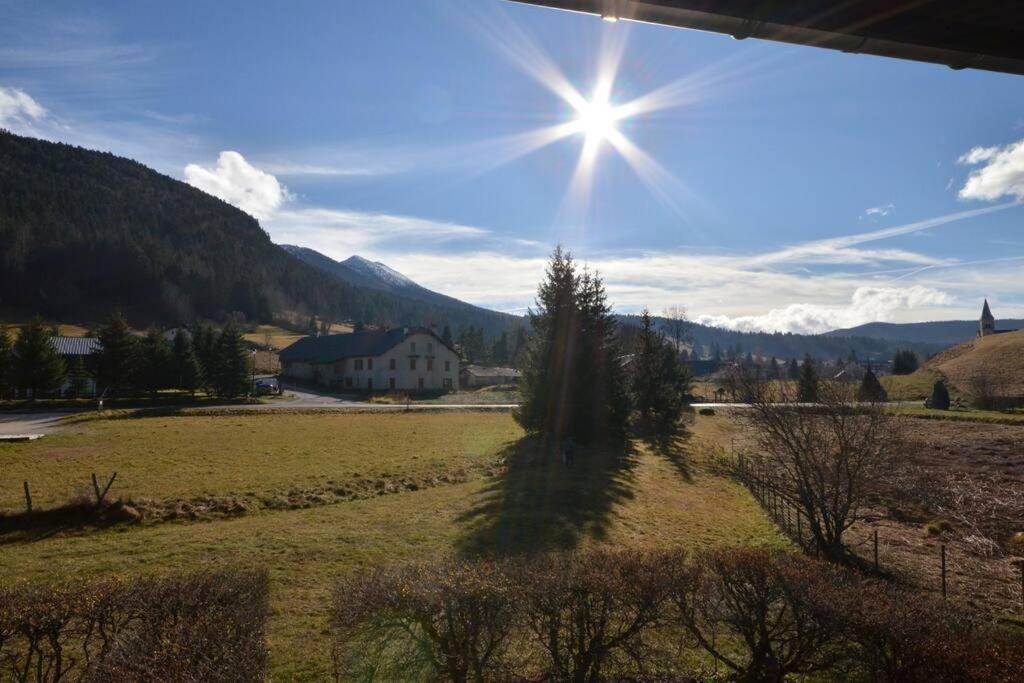 Ferienwohnung Duplex 59M2 - Proche Centre - Balcon Plein Sud Corrençon-en-Vercors Exterior foto
